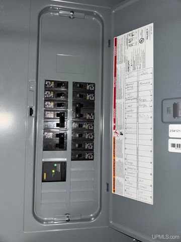 242 Hill Street, Ishpeming, MI 49849