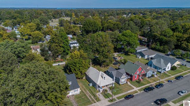 1917 Madison St, Paducah, KY 42001