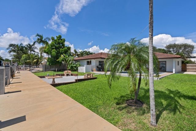 3080 NE 43rd Street, Fort Lauderdale, FL 33308