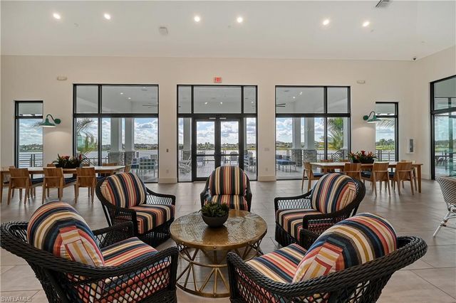 4135 Pegasus WAY, Naples, FL 34120