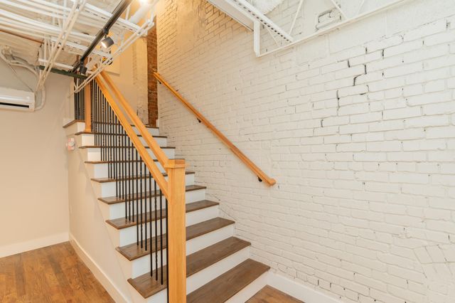614 E Main St # 204, Chattanooga, TN 37408