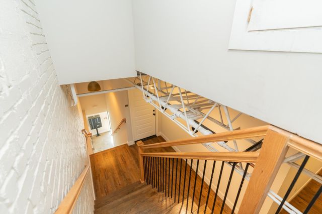 614 E Main St # 204, Chattanooga, TN 37408
