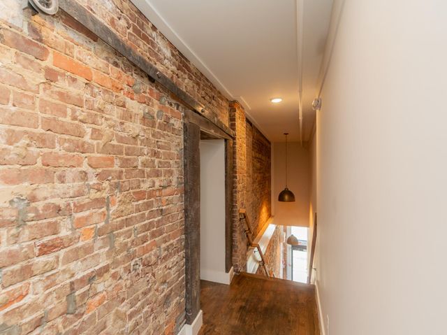 614 E Main St # 204, Chattanooga, TN 37408
