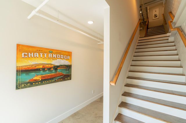 614 E Main St # 204, Chattanooga, TN 37408