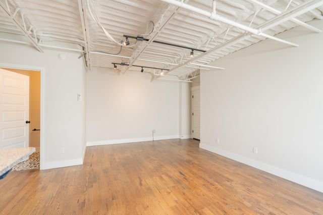 614 E Main St # 204, Chattanooga, TN 37408
