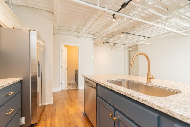 614 E Main St # 204, Chattanooga, TN 37408