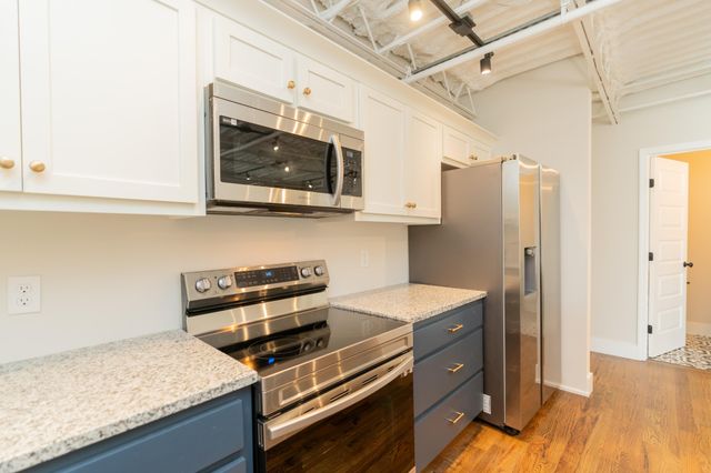 614 E Main St # 204, Chattanooga, TN 37408