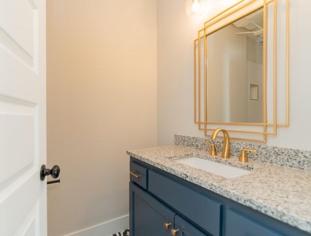 614 E Main St # 204, Chattanooga, TN 37408