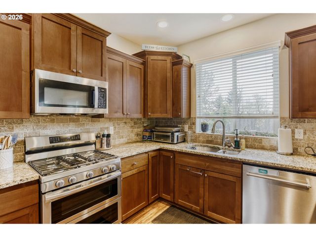 15823 Se Basalt Ct, Damascus, OR 97089