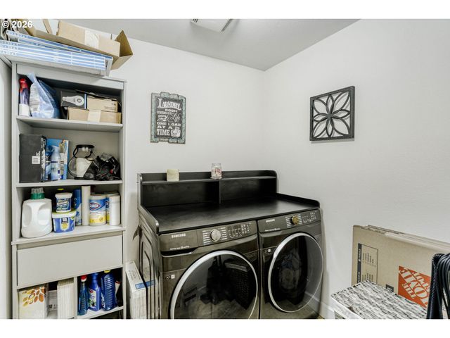 15823 Se Basalt Ct, Damascus, OR 97089