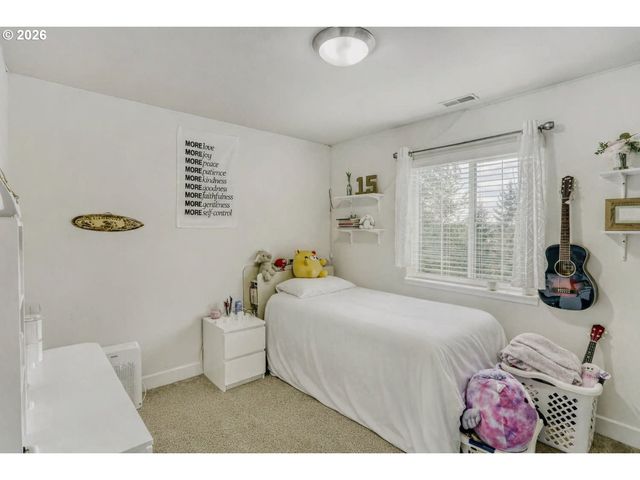 15823 Se Basalt Ct, Damascus, OR 97089