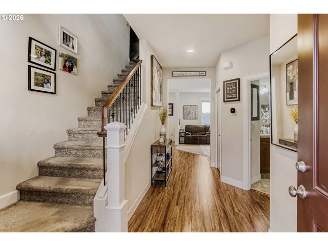 15823 Se Basalt Ct, Damascus, OR 97089