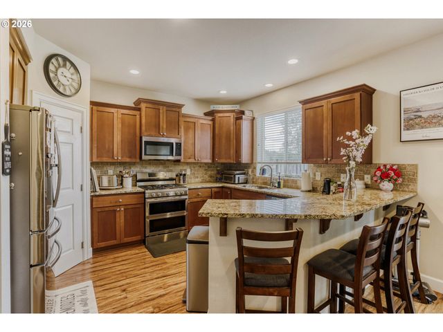 15823 Se Basalt Ct, Damascus, OR 97089