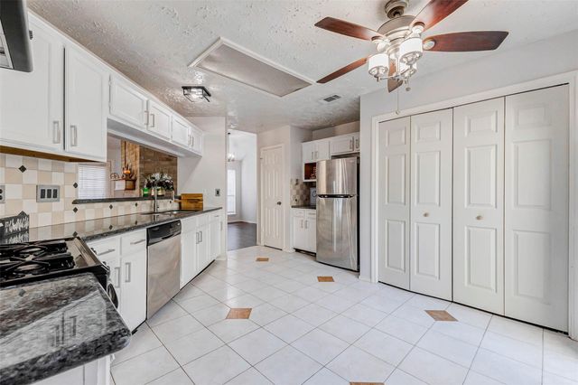 3518 Pecan Point Drive, Sugar Land, TX 77478