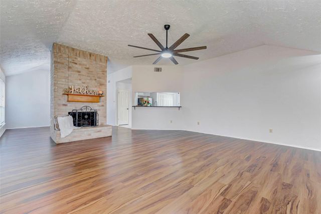 3518 Pecan Point Drive, Sugar Land, TX 77478