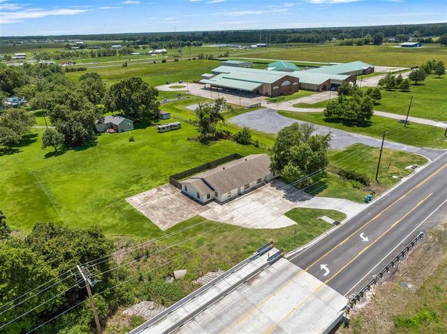 528 Currie Drive, Sulphur, LA 70665