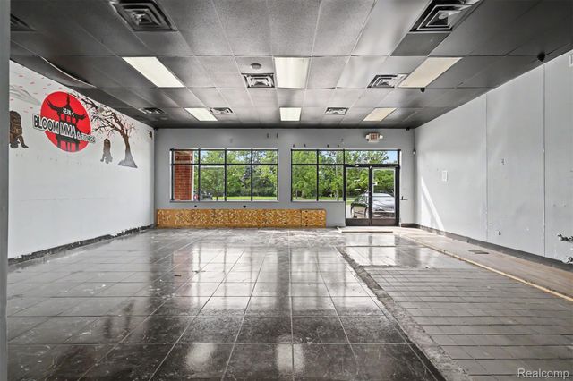 33970 Van Born Road, Wayne, MI 48184