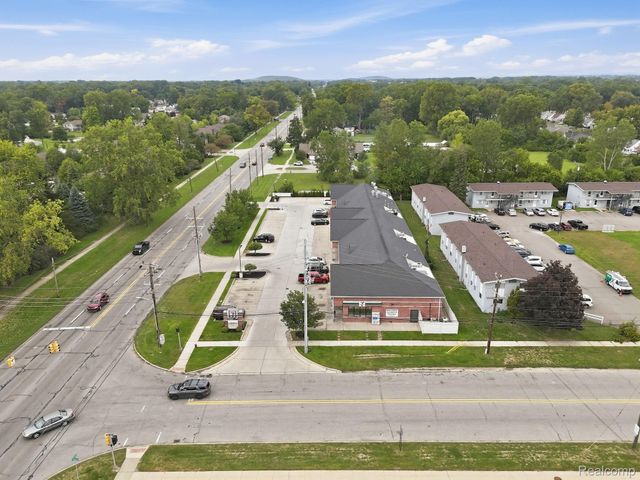 33970 Van Born Road, Wayne, MI 48184