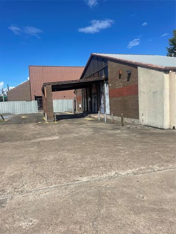 14215 S Post Oak Road, Houston, TX 77045