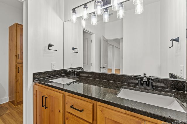 1015 Timbercrest, Pleasanton, TX 78064