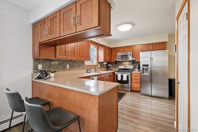 335 Oak Drive, New Windsor, NY 12553