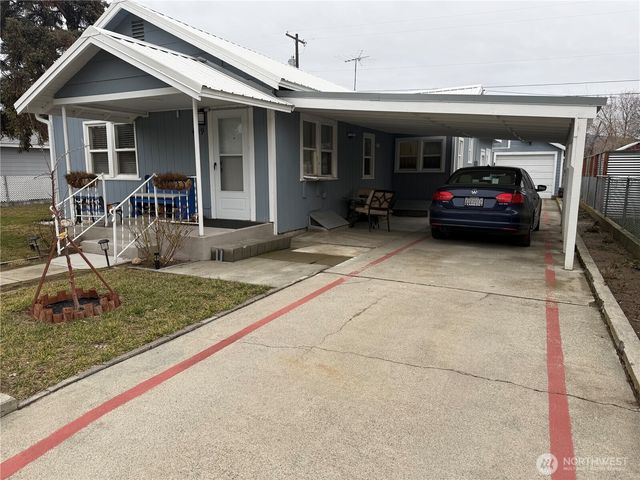 409 S Birch Street, Omak, WA 98841