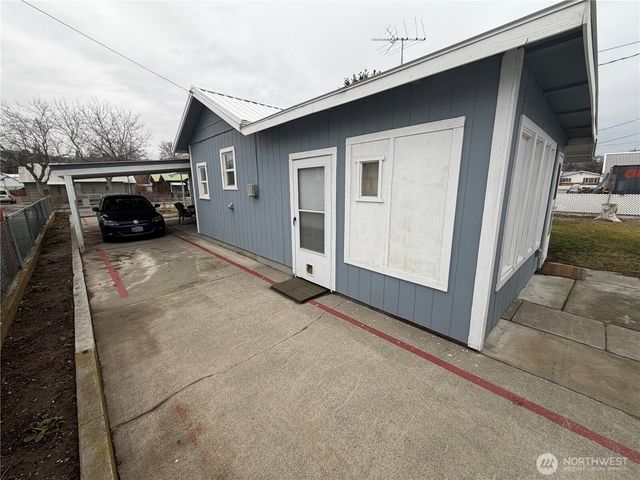 409 S Birch Street, Omak, WA 98841