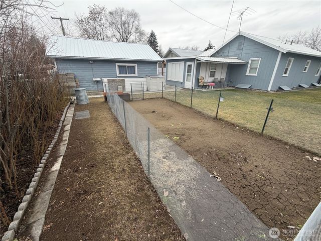 409 S Birch Street, Omak, WA 98841