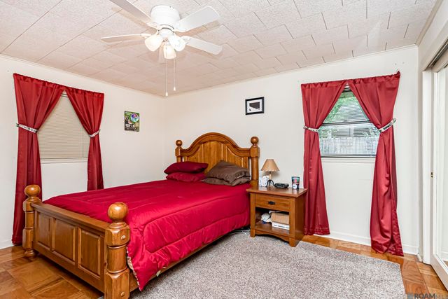 324 Highland Park Dr, Baton Rouge, LA 70808