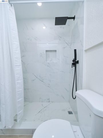 622 Alice St., Oakland, CA 94607