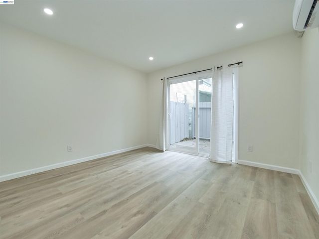 622 Alice St., Oakland, CA 94607