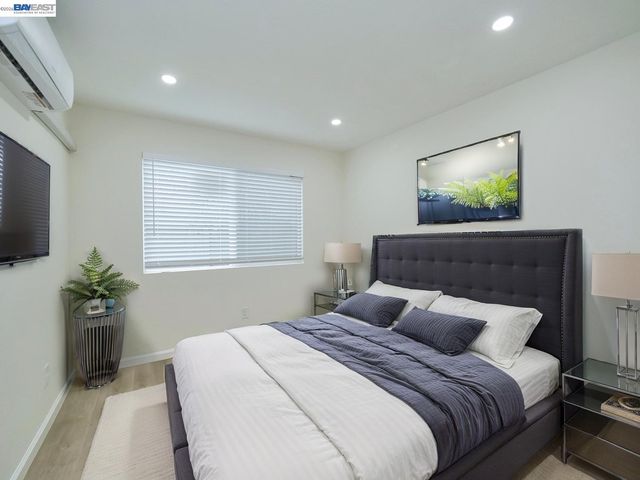 622 Alice St., Oakland, CA 94607