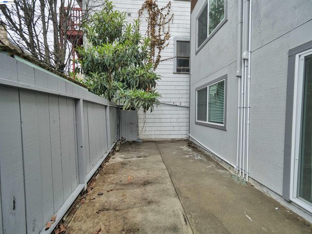 622 Alice St., Oakland, CA 94607