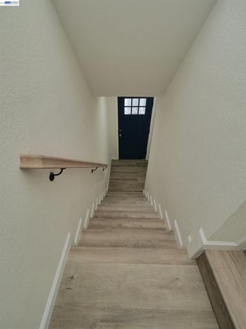 622 Alice St., Oakland, CA 94607