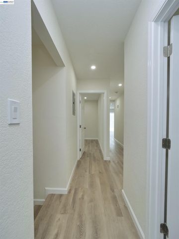 622 Alice St., Oakland, CA 94607