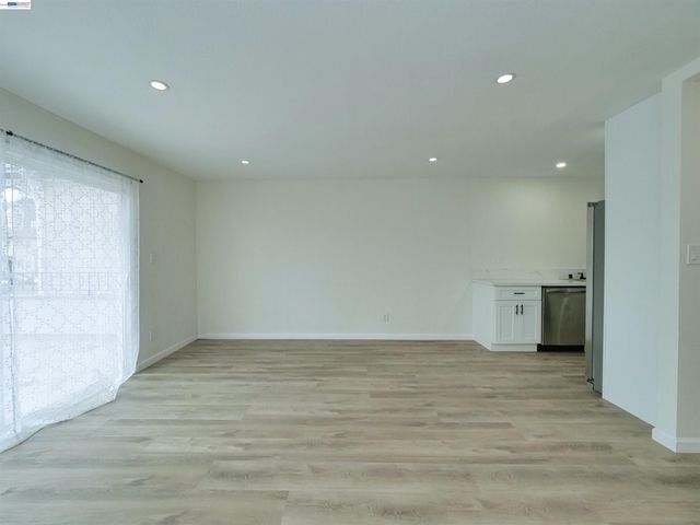 622 Alice St., Oakland, CA 94607