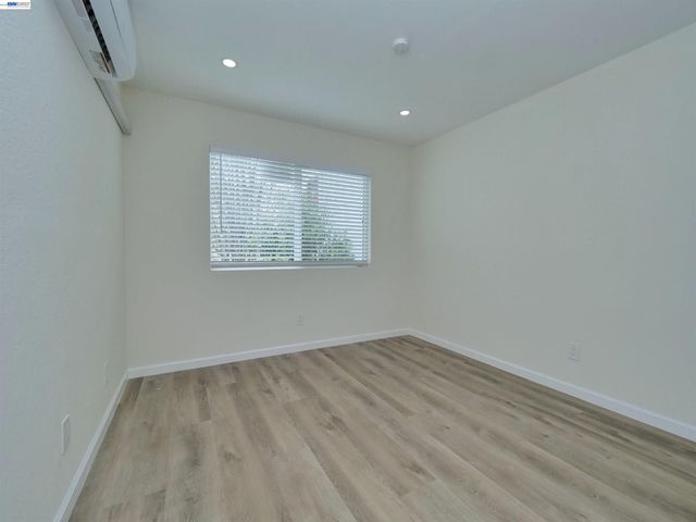 622 Alice St., Oakland, CA 94607