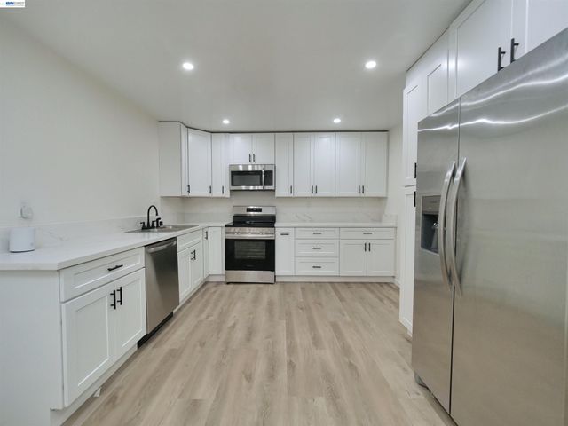 622 Alice St., Oakland, CA 94607