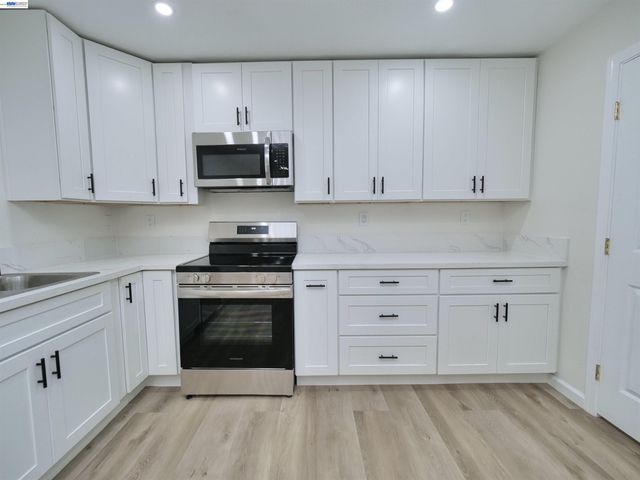 622 Alice St., Oakland, CA 94607