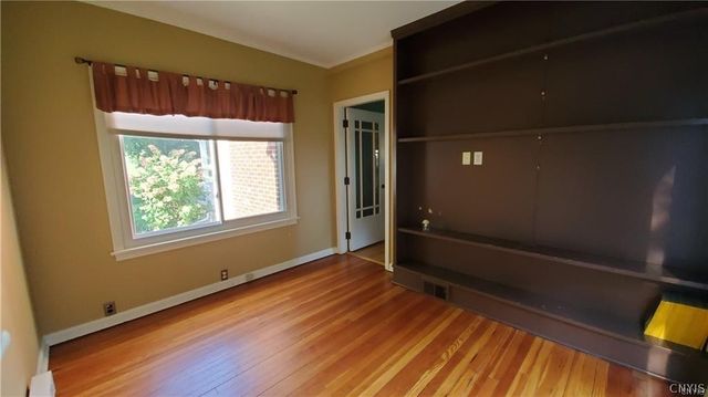 18 East Austin Street, Skaneateles, NY 13152