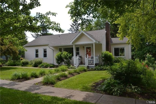 18 East Austin Street, Skaneateles, NY 13152
