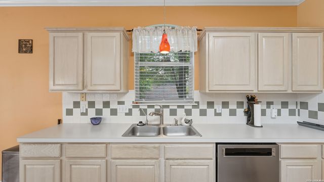15402 Fall Place, San Antonio, TX 78247