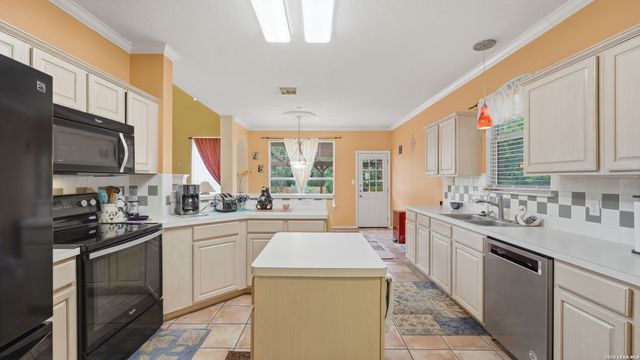 15402 Fall Place, San Antonio, TX 78247