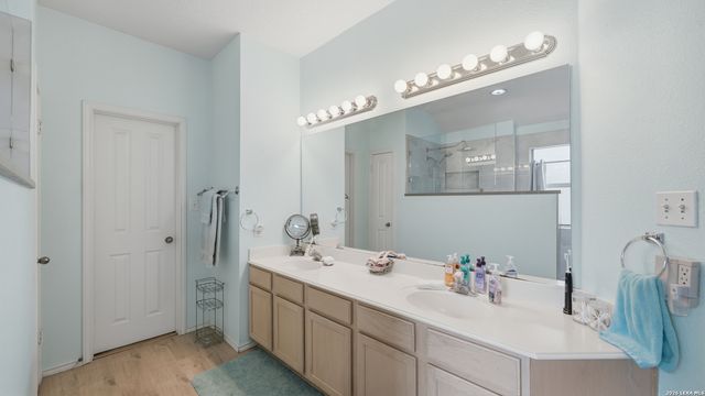 15402 Fall Place, San Antonio, TX 78247