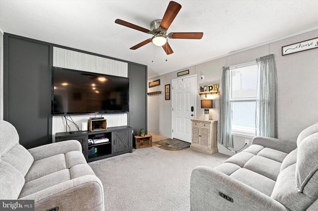 25 FLEMING DR, Coatesville, PA 19320
