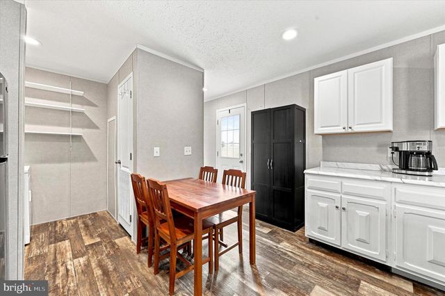 25 FLEMING DR, Coatesville, PA 19320