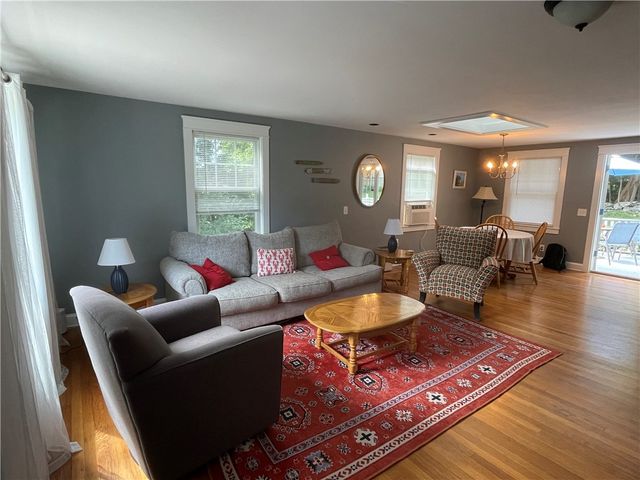 25 Waite Court, North Kingstown, RI 02852