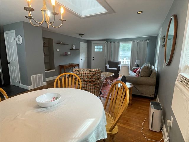 25 Waite Court, North Kingstown, RI 02852