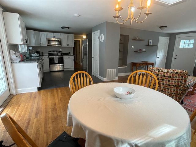 25 Waite Court, North Kingstown, RI 02852