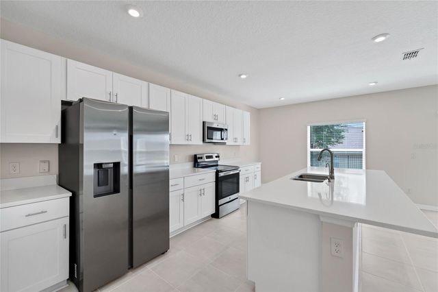 3800 FESCUE STREET, Clermont, FL 34714